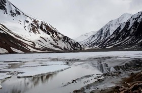 الأنهر الجليدية في الهملايا تذوب بسرعة غير مسبوقة 