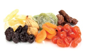 الفواكه المجففة 