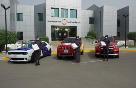 شرطة أبوظبي تفاجئ موظفيها بمناسبة اليوم الدولي للسعادة