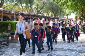 القرية التراثية تزدهي بفعاليات متنوعة في عيد الاتحاد الـ (52)