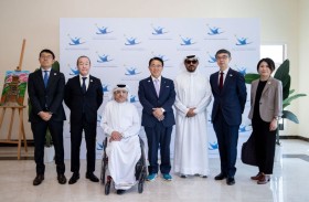 محافظ آيتشي اليابانية يطلع على أنشطة نادي دبي لأصحاب الهمم