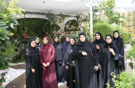 بلدية الحمرية تحتفي بموظفاتها في يوم المرأة الإماراتية بزيارة إلى جزيرة النور