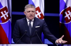 رئيس وزراء سلوفاكيا: بعض السياسيين بالغرب يسعون لحرب بين روسيا والناتو