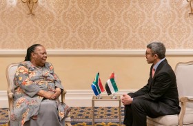 عبدالله بن زايد يلتقى وزيرة خارجية جنوب أفريقيا على هامش اجتماع أصدقاء بريكس