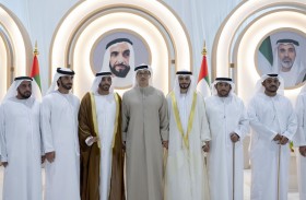 منصور بن زايد يحضر أفراح الفلاحي والمزروعي