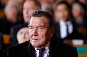 غيرهارد شرودر، رمز التناقض الألماني...!