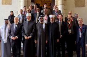 جامعة محمد بن زايد للعلوم الإنسانية تختتم مؤتمرها الدولي في إيطاليا بتوصيات حول الذكاء الاصطناعي والنشر المشترك
