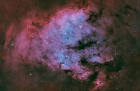 مرصد الختم الفلكي يوثق تصوير سدم وولادة نجوم جديدة