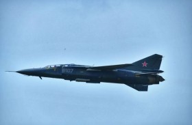 قفزا بأمان قبل تحطم طائرة ميغ- 23 خلال عرض جوي