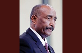 البرهان: السودان يبني جيشا لا يتدخل في السياسة