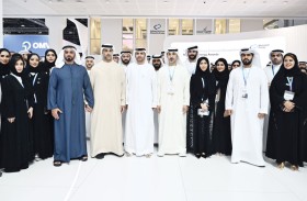 سيف بن زايد يزور «أديبك 2025» ويشيد بحلول الطاقة المستدامة والابتكار التقني