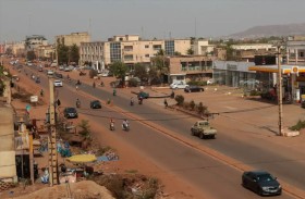 فرنسا تحث مواطنيها على مغادرة مالي «في أقرب وقت ممكن»  