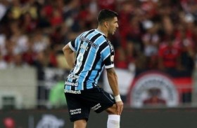  سواريس يحتاج طرفا صناعيا في الركبة