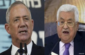 محادثات بين الرئيس الفلسطيني ووزير الدفاع الإسرائيلي 