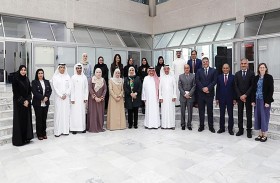 بحث التعاون الأكاديمي بين جامعتي محمد بن زايد للعلوم الإنسانية والبحرين