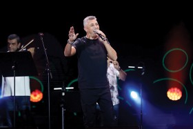 عمر العبداللات.. حضور عربي عالمي غير مسبوق مع مجموعة كبيرة من أغانيه العاطفية القديمة والجديدة