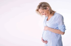 هل تؤثر الولادة القيصرية على فرص الحمل مجدداً؟
