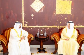 سعود بن صقر يستقبل قنصل عام مملكة البحرين