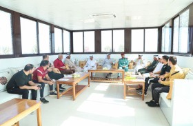 نادي دبا الحصن ينظم اجتماعًا تنسيقيًا استعدادًا لـ«ملتقى دبا الحصن الرياضي الثقافي»