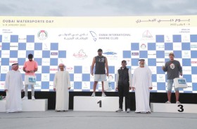 نجاح كبير لأولى جولات صيد الأسماك بقوارب الكاياك