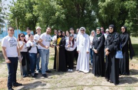 بلدية دبا الحصن تغرس الوعي البيئي لدى الأطفال بورش مبتكرة من إعادة التدوير