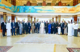 سعود بن صقر يستقبل وفداً من الولايات المتحدة وغرفة التجارة الأمريكية في دبي