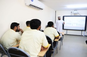 تدريب 2,142 سائقا ومشرف حافلة مدرسية بعجمان خلال النصف الأول