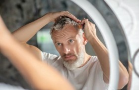 علاقة صادمة بين ظهور الشيب وخطر الإصابة بالسرطان!