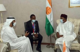 شخبوط بن نهيان يلتقي في انجمينا رئيس النيجر