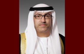 عبدالرحمن العويس: الإمارات رائدة في ابتكار إطار عمل استراتيجي لتطوير مهنتي التمريض والقبالة