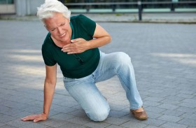 العلاقة بين أمراض القلب وهشاشة العظام لدى النساء بعد انقطاع الطمث