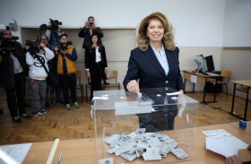 انطلاق الانتخابات الرئاسية البلغارية.. وإيوتوفا تتصدر استطلاعات الرأي