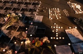 متظاهرون في هونغ كونغ ينددون بإزالة نصب تذكارية 