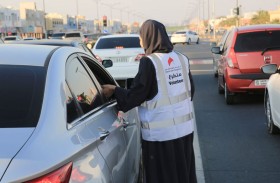 «الشارقة لإدارة الأصول» توزّع 500 وجبة طعام في الشهر الفضيل