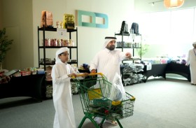 دبي الخيرية تدعم أطفال الأسر المتعففة