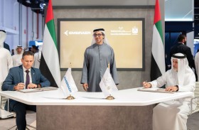 منصور بن زايد يشهد التوقيع على عقد شراء طائرات C-390 ميلينيوم لصالح القوات الجوية