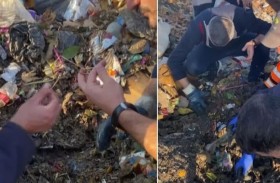 عمال نظافة يعثرون على مجوهرات وسط 40 طناً من القمامة