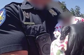 رضيع ينجو بعد أيام وحيداً بجوار جثة والدته