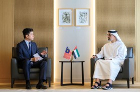 خالد بن محمد بن زايد يستقبل وصي عرش ولاية باهانج الماليزية