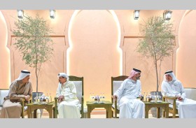 حاكم عجمان وولي عهده يتقبلان التهاني بشهر رمضان من الشيوخ والغرير والمواطنين