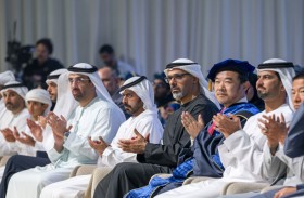 خالد بن محمد بن زايد يشهد حفل تخريج دفعة عام 2026 من جامعة محمد بن زايد للذكاء الاصطناعي