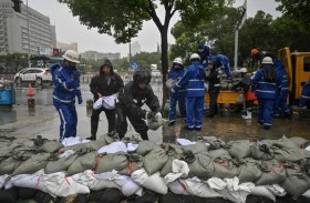 إعصار يجتاح شرق الصين بعد فيضانات عارمة