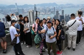 الجزيرة الغنية في آسيا مستاءة من توافد السياح «الفقراء»
