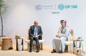 منصور بن زايد يبحث مع الرئيس الموريتاني تعزيز العلاقات الثنائية على هامش COP28