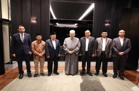 شيخ الأزهر ورئيس مجلس المساجد الإندونيسي يناقشان سبل دعم الأئمة والوعاظ وتأهيلهم