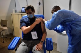 ماضي الولايات المتحدة العنصري يلقي بظله على حملة التلقيح