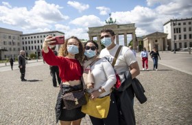 متحور «دلتا» يربك خطط أوروبا لإعادة فتح الأنشطة