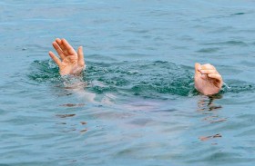 سيدة تغرق ابنها في بحيرة ليلحق بوالده