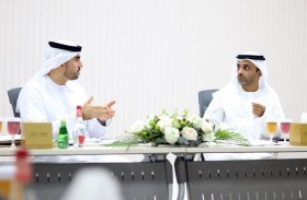 أحمد بن حميد النعيمي يترأس اجتماع مجلس القيادات في «مالية عجمان»