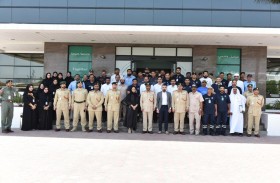 شرطة دبي تحتفي بيوم العمال العالمي